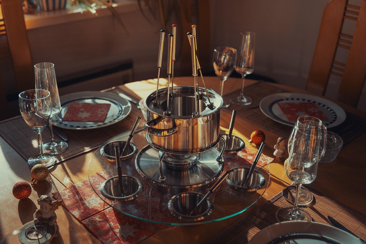 Family Gatherings Felt Extra Special Downstairs (image credits: pixabay)