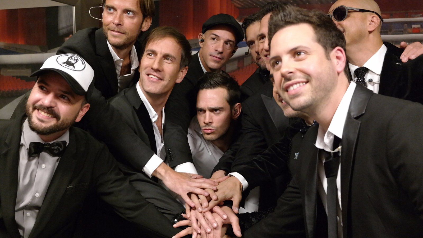 Boy Bands That Ruled Our Hearts and Radios (image credits: wikimedia)