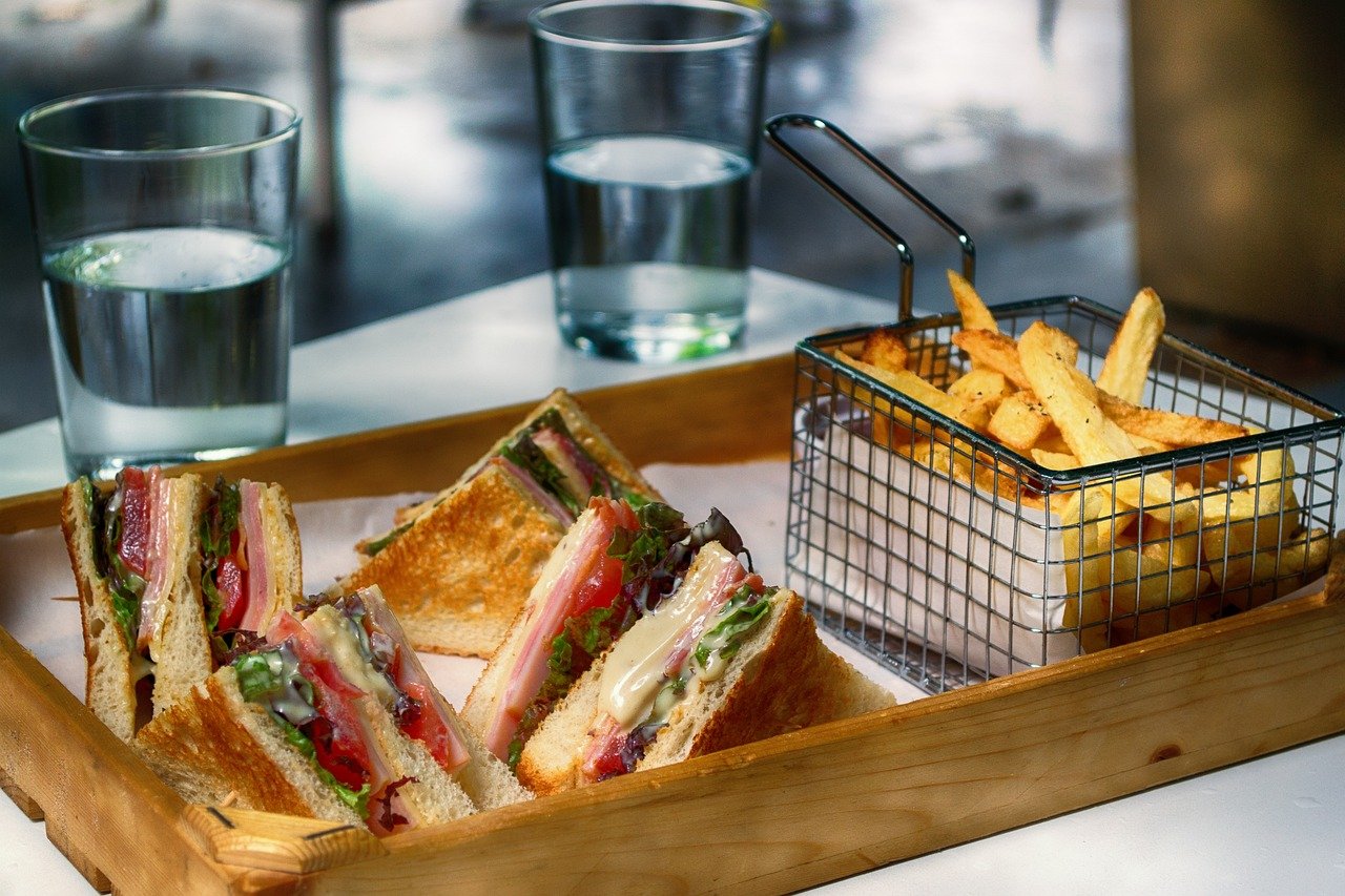 Snacks and Drinks That Defined Our After-School Hours (image credits: pixabay)