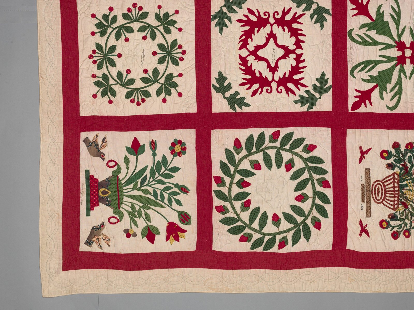 Quilts That Told a Family Story (image credits: wikimedia)