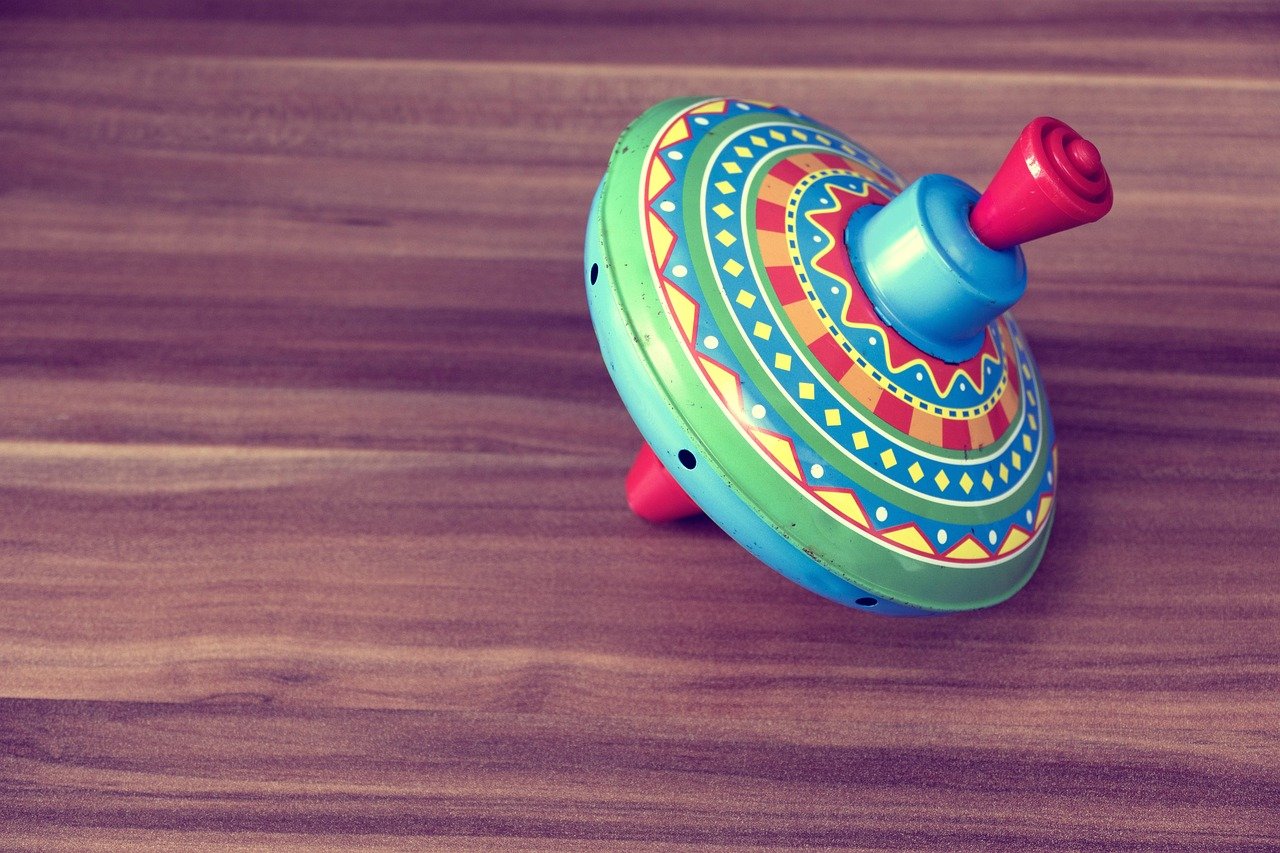 The Whir of a Spinning Top Still Spins in Your Mind (image credits: pixabay)
