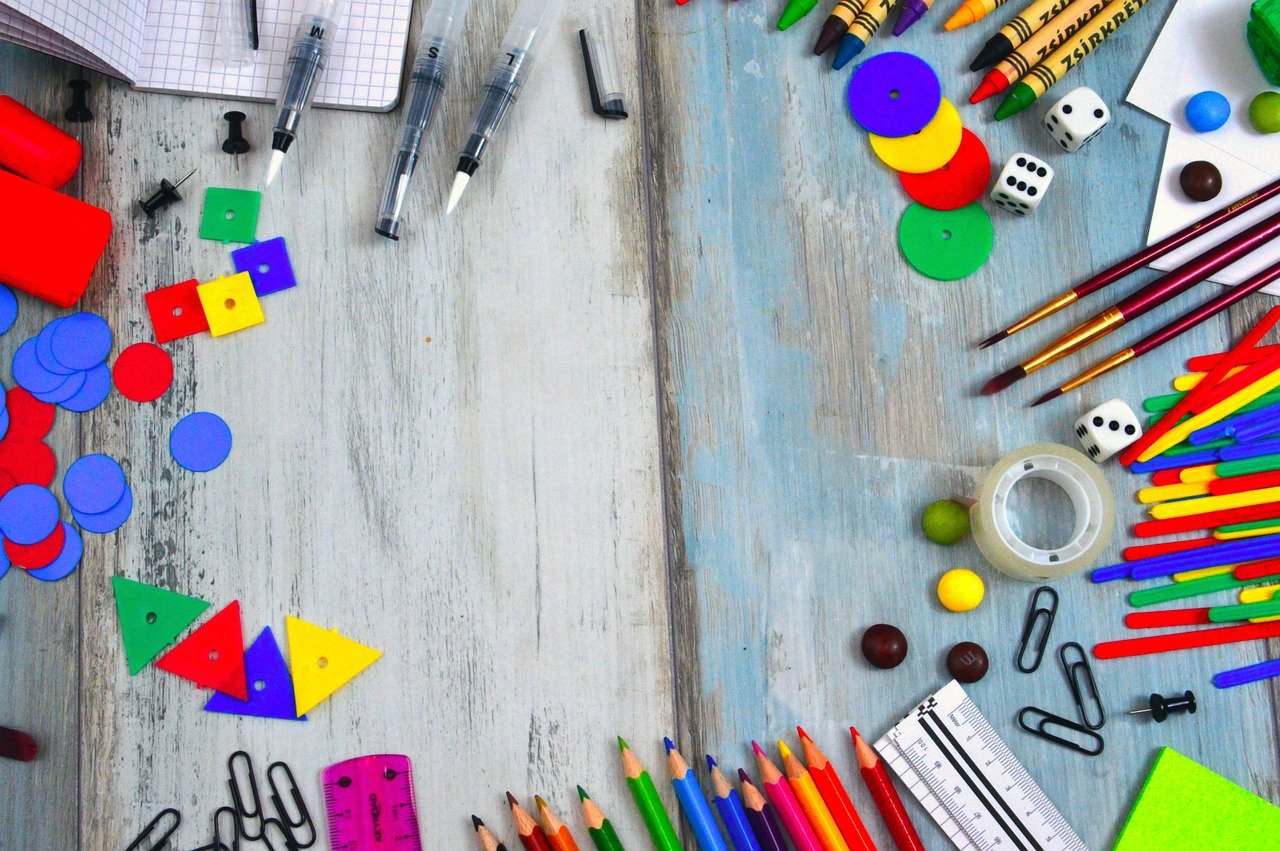 Stepping Back Into a World of Color and Character (image credits: pixabay)