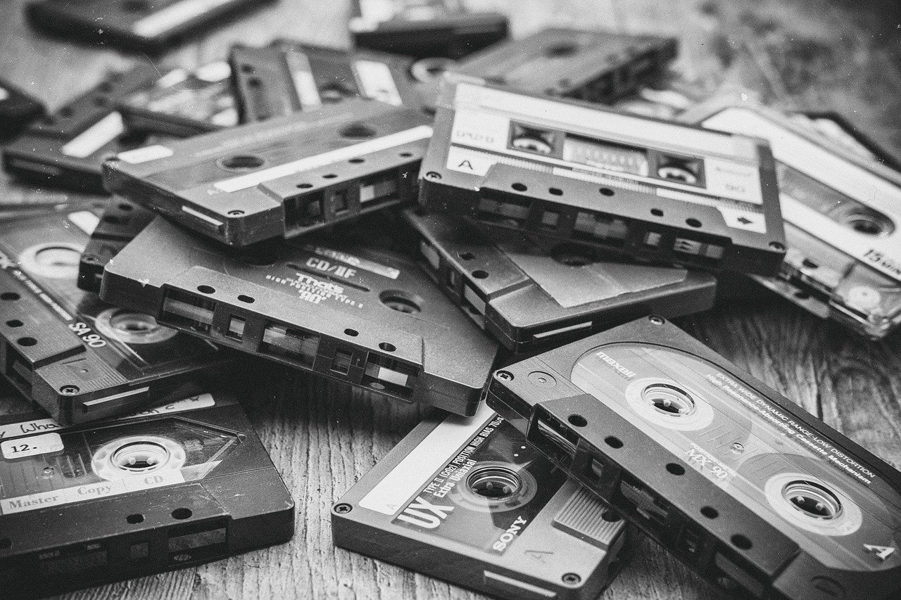 The Joy of Collecting and Displaying VHS Art (image credits: pixabay)