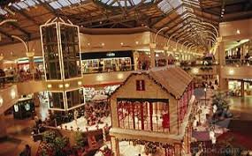 Movies and Music Made the Mall Legendary (image credits: wikimedia)