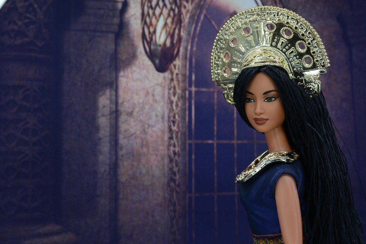 Star Wars and Barbie Dolls Break Records (image credits: pixabay)